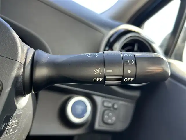 トヨタ アクア S 千葉県 2016(平28)年 8.3万km コバルトブルーメタリック 社外ナビ/フルセグTV/Bluetooth/DVD/CD/バックカメラ/ビルトインETC/前方ドライブレコーダー/プッシュスタート/スマートキー/純正フロアマット/LEDヘッドライト