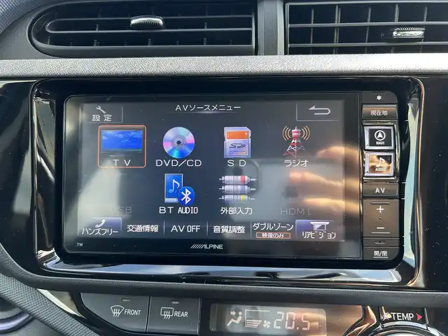 トヨタ アクア S 千葉県 2016(平28)年 8.3万km コバルトブルーメタリック 社外ナビ/フルセグTV/Bluetooth/DVD/CD/バックカメラ/ビルトインETC/前方ドライブレコーダー/プッシュスタート/スマートキー/純正フロアマット/LEDヘッドライト