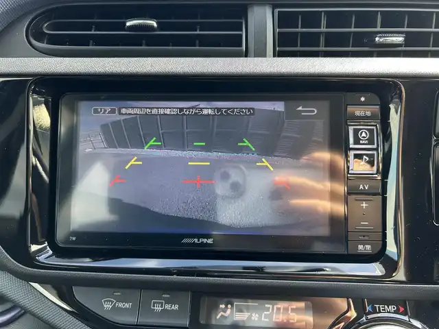 トヨタ アクア S 千葉県 2016(平28)年 8.3万km コバルトブルーメタリック 社外ナビ/フルセグTV/Bluetooth/DVD/CD/バックカメラ/ビルトインETC/前方ドライブレコーダー/プッシュスタート/スマートキー/純正フロアマット/LEDヘッドライト