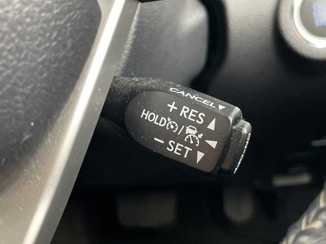 トヨタ ハイラックス Z 愛知県 2022(令4)年 3.7万km アティチュードブラックマイカ 禁煙車/４WD/ディーゼル/ターボ/純正７インチナビ/（CD/DVD/Bluetooth/フルセグTV/HDMI)/バックカメラ/トヨタセーフティセンス/・プリクラッシュセーフティ/・レーンディパーチャーアラート/・レーダークルーズコントロール/・パーキングセンサー/ETC/ドライブレコーダー/デジタルインナーミラー/ARBキャノピー/アイドリングストップ/ダウンヒルアシスト/センターデフロック/排出ガス浄化装置/パワーヒーター/純正１７インチアルミホイール/スマートキー/プッシュスタート/LEDヘッドライト/フロントフォグランプ/オートライト/フロアマット/横滑り防止装置