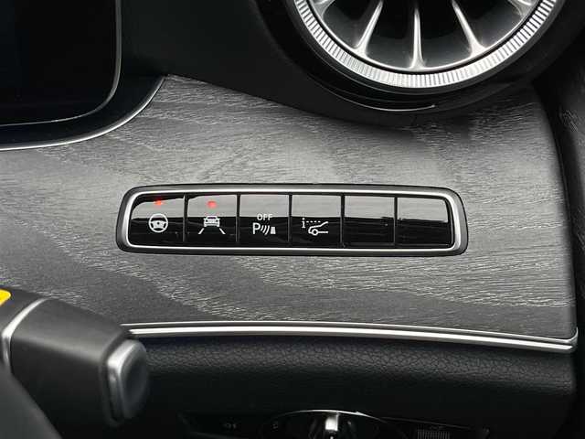 メルセデス・ベンツ ＣＬＳ２２０ｄ スポーツ エクスクルーシブPKG 山梨県 2019(平31)年 6.3万km ダイヤモンドホワイト SR/黒革 /ブルメスター /ベンチL  /パフューム/純正ＨＤＤナビ/全周囲カメラ/Ａカープレイ/自動駐車/マルチアンビエントＬ/パワーシート/全席シートヒーター/マルチＬＥＤ/ディスタンスＰ/ＢＳＡ/ＬＫＡ/ステアリングＳ/Ｓキー/保証書