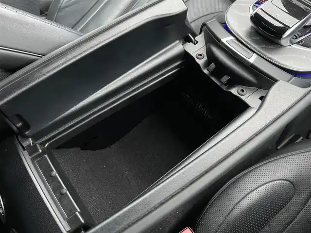 メルセデス・ベンツ ＣＬＳ２２０ｄ スポーツ エクスクルーシブPKG 山梨県 2019(平31)年 6.3万km ダイヤモンドホワイト SR/黒革 /ブルメスター /ベンチL  /パフューム/純正ＨＤＤナビ/全周囲カメラ/Ａカープレイ/自動駐車/マルチアンビエントＬ/パワーシート/全席シートヒーター/マルチＬＥＤ/ディスタンスＰ/ＢＳＡ/ＬＫＡ/ステアリングＳ/Ｓキー/保証書
