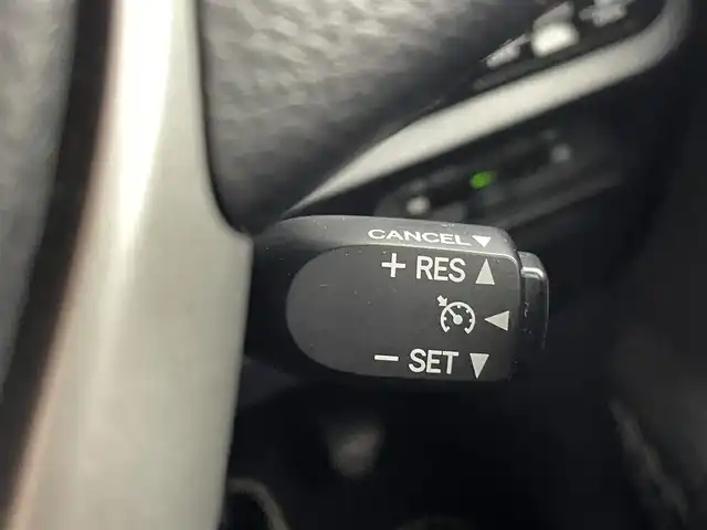 トヨタ エスクァイア Gi プレミアムパッケージ ブラックテーラード 熊本県 2019(令1)年 6.6万km ブラック アルパイン11インチナビEX11Z（ＣＤ・ＤＶＤ・フルセグ・ＢＴ・ＳＤ）/バックカメラ　/アルパインフリップダウンモニター/ビルトインＥＴＣ　/両側パワースライドドア　/前後クリアランスソナー　/モデリスタエアロ（Ｆ・Ｓ・Ｒ）/トヨタセーフティーセンス/・プリクラッシュセーフティ/・レーンディパーチャーアラート/・オートマチックハイビーム/・クルーズコントロール/横滑り防止/アイドリングストップ/前席シートヒーター/ステアリングヒーター/デジタルインナーミラー/ハーフレザーシート/純正フロアマット/社外１７インチAW/社外マフラー/オートライト/LEDヘッドライト/スマートキー/プッシュスタート/