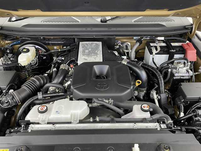トヨタ ランドクルーザー ２５０ ZX ファーストエディション 岐阜県 2024(令6)年 1万km ベージュ サンルーフ/純正ヒッチメンバー/レザーシート/シートヒーター/ベンチレーション/12.3インチ純正ナビ/フルセグTV/JBLサウンド/パノラミックビューモニター/トヨタチームメイト/パワーバックドア/ワイヤレス充電/前後ドライブレコーダー/トヨタセーフティセンス/プリクラッシュセーフティ/レーントレーシングアシスト/レーダークルーズコントロール/アダプティブハイビーム/ブラインドスポットモニター/ルーフレール/純正フロアマット/ETC2.0