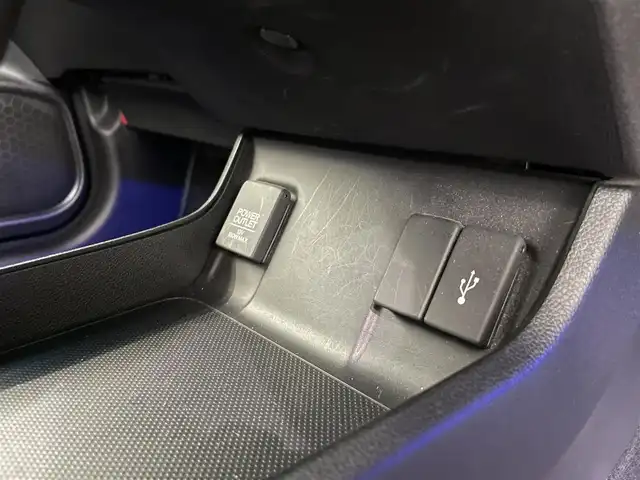 ホンダ シャトル ハイブリッド Z ホンダセンシング 鹿児島県 2021(令3)年 4.7万km プレミアムベルベットパープル・パール 禁煙車　/純正ナビ(CD/DVD/Bluetooth/フルセグTV)　/バックカメラ　/ホンダセンシング　/衝突軽減　/横滑り防止機能　/追従型クルーズコントロール　/ＬＥＤヘッドライト　/オートライト　/オートマチックハイビーム/ＥＴＣ　/純正フロアマット　/純正アルミホイール　/ドアバイザー/電格ミラー