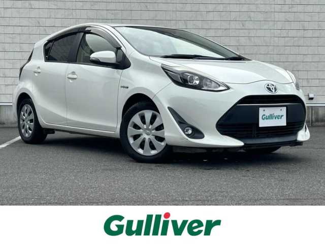 トヨタ アクア S 大阪府 2017(平29)年 5.3万km ライムホワイトパールクリスタルシャイン 純正ナビ　/バックカメラ　/フルセグ　/前席シートヒーター　/プリクラッシュセーフティ　/レーンキープアシスト　/オートハイビーム　/ドライブレコーダー　/ＬＥＤヘッドライト　/ビルトインＥＴＣ　/スマートキー×２