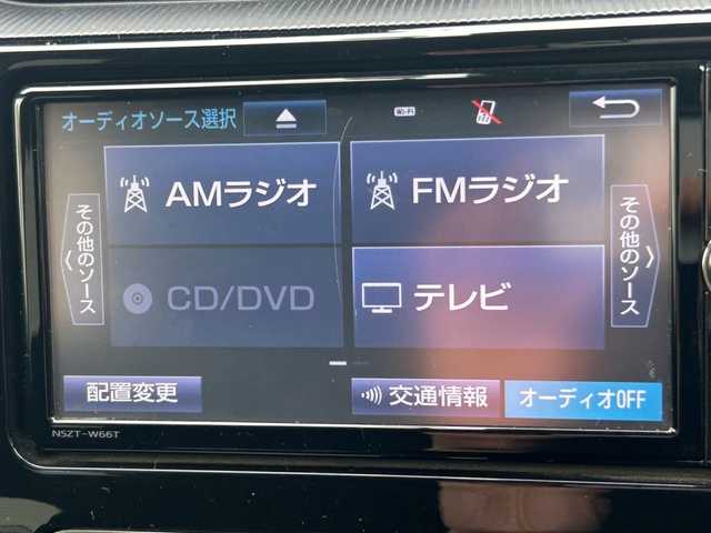 トヨタ アクア S 大阪府 2017(平29)年 5.3万km ライムホワイトパールクリスタルシャイン 純正ナビ　/バックカメラ　/フルセグ　/前席シートヒーター　/プリクラッシュセーフティ　/レーンキープアシスト　/オートハイビーム　/ドライブレコーダー　/ＬＥＤヘッドライト　/ビルトインＥＴＣ　/スマートキー×２