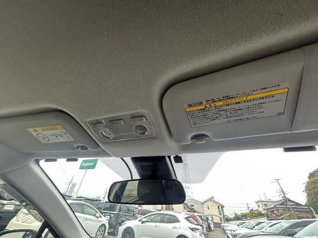 トヨタ アクア S 大阪府 2017(平29)年 5.3万km ライムホワイトパールクリスタルシャイン 純正ナビ　/バックカメラ　/フルセグ　/前席シートヒーター　/プリクラッシュセーフティ　/レーンキープアシスト　/オートハイビーム　/ドライブレコーダー　/ＬＥＤヘッドライト　/ビルトインＥＴＣ　/スマートキー×２