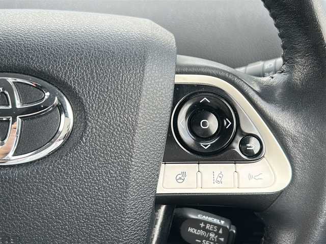 トヨタ プリウス ＰＨＶ A レザーパッケージ 千葉県 2017(平29)年 13.2万km ホワイトパールクリスタルシャイン モデリスタエアロ　１１．６型メーカーナビ　バックカメラ　レザーシート　２．０ＥＴＣ　ステアヒーター　シートヒーター　パーキングアシスト　セーフティセンス　インテリジェントソナー　ＢＳＭ スマートキー
