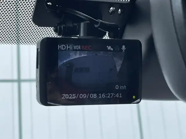 トヨタ カローラ スポーツ G Z 愛知県 2018(平30)年 4.8万km ホワイトパールクリスタルシャイン 6速マニュアル車/ターボ車/SD純正ナビ/・Bluetooth接続/・CD/DVD/・フルセグTV/ETC/アダプティブクルーズコントロール/プリクラッシュセーフティ/レーンディパーチャーアラート/ロードサインアシスト/横滑り防止/オートハイビーム/ドライブモードセレクター/電動パーキングブレーキ/オートブレーキホールド/シートヒーター/モデリスタエアロ/純正１８インチアルミホイール/フォグランプ/プッシュスタート
