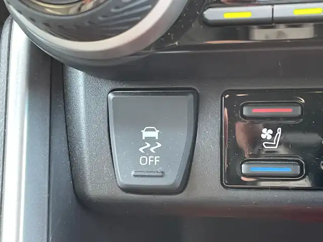 トヨタ ＲＡＶ４ アドベンチャー 千葉県 2022(令4)年 2.9万km アーバンカーキ TRDエアロ/純正9インチビ/(Bluetooth/TV/CD/DVD)/ブラインドスポットモニター/バックカメラ/衝突被害軽減システム/車線逸脱警報/クルーズコントロール/レザーシート/横滑り防止装置/ETC/ドライブレコーダー/アイドリングストップ/LEDヘッドライト/フォグランプ/オートライト/ウィンカーミラー/電動格納ミラー/純正19インチAW/シートヒーター/エアシート/シートリフター/ステアリングヒーター/プッシュスタート/スマートキー/フロアマット/ドアバイザー/スペアキー/取扱説明書/保証書