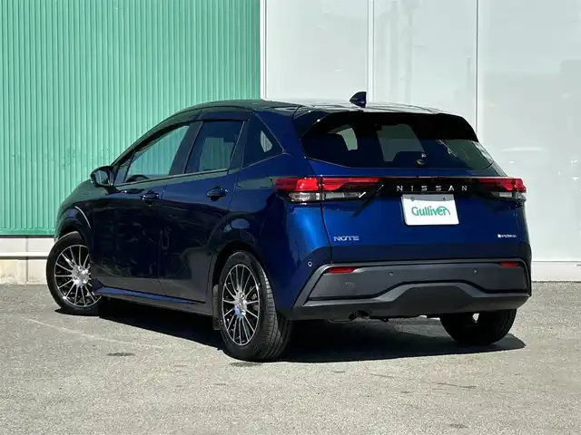 日産 ノート X 福岡県 2021(令3)年 5.8万km オーロラフレアブルーパール W+Sエアバッグ/衝突被害軽減システム/カーテンエアバッグ/レーンキープアシスト/横滑り防止装置/盗難防止装置/オートライト・ハイビーム/コーナーセンサー(前後)/社外アルミホイール/純正フロアマット/フルセグTV/apple　car　play/車外カメラ(B/F/S/全周囲)/BT/ETC