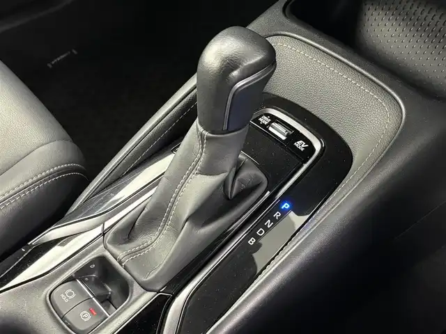 トヨタ カローラツーリング ハイブリッド ダブルバイビー 埼玉県 2021(令3)年 2.9万km スパークリングブラックパールクリスタルシャイン トヨタセーフティセンス/純正メモリナビ/レーダークルーズコントロール/バックカメラ/ビルトインETC/純正１７インチAW/プッシュスタート/スマートキー/スペアキー