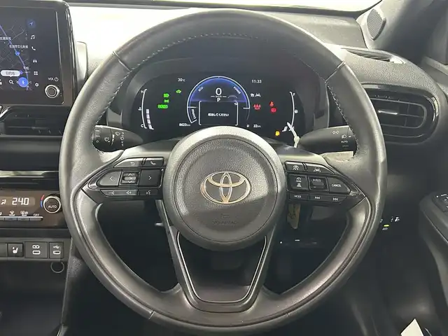 トヨタ ヤリスクロス ハイブリッド Z アドベンチャー 佐賀県 2024(令6)年 0.9万km ブラックマイカ ワンオーナー/純正8インチディスプレイオーディオ/フルセグTV/Bluetooth/Androidauto/Applecarplay/衝突被害軽減システム/全方位カメラ/レーダークルーズコントロール/レーンアシスト/ブラインドスポットモニター/パーキングサポートブレーキ/ロードサインアシスト/クリアランスソナー/オートライト/オートマチックハイビーム/LEDヘッドライト/ビルトインETC/運転席・助手席シートヒーター/運転席パワーシート/合皮シート/電子パーキング/ブレーキホールド/ルーフレール/純正フロアマット/純正18インチアルミホイール/スマートキー/スペアキー×１