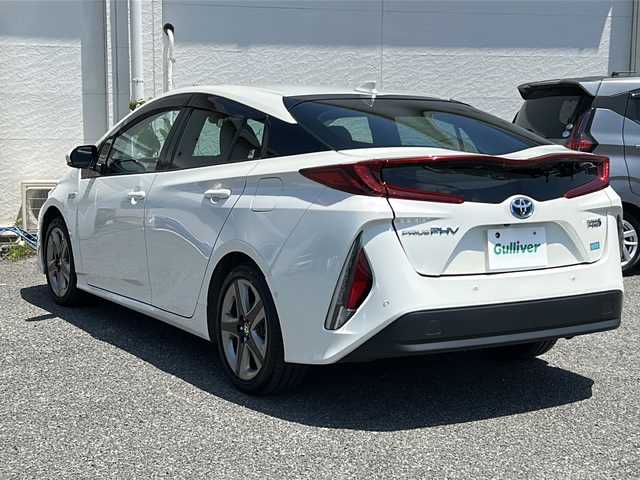 トヨタ プリウス ＰＨＶ A 千葉県 2020(令2)年 5.9万km ホワイトパールクリスタルシャイン 9型ナビNSZT-Y68T 全方位カメラ パーキングアシスト 2.0ETC シートヒーター パワーシート PCS LDA ステアヒーター AHB クルコン LEDライト オートライト 17AW ソナー