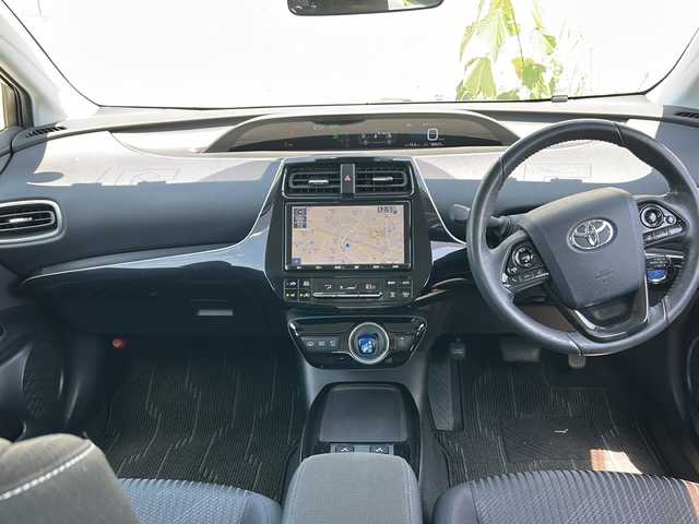 トヨタ プリウス ＰＨＶ A 千葉県 2020(令2)年 5.9万km ホワイトパールクリスタルシャイン 9型ナビNSZT-Y68T 全方位カメラ パーキングアシスト 2.0ETC シートヒーター パワーシート PCS LDA ステアヒーター AHB クルコン LEDライト オートライト 17AW ソナー