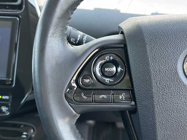 トヨタ プリウス ＰＨＶ A 千葉県 2020(令2)年 5.9万km ホワイトパールクリスタルシャイン 9型ナビNSZT-Y68T 全方位カメラ パーキングアシスト 2.0ETC シートヒーター パワーシート PCS LDA ステアヒーター AHB クルコン LEDライト オートライト 17AW ソナー