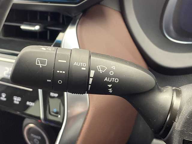 トヨタ ハリアー ハイブリッド Z レザーパッケージ 栃木県 2024(令6)年 0.8万km プレシャスブラックパール 純正メモリナビ/（Bluetooth/フルセグTV/USB）/全方位カメラ/JBL/コーナーセンサー/ビルトインETC/前方ドライブレコーダー/パワーバックドア/ハーフレザーシート/パワーシート/シートヒーター/シートエアコン/メモリーシート/禁煙車/オートライト/LEDヘッドライト/横滑り防止装置/スマートキー/プッシュスタート/ステアリングスイッチ/革巻きステアリング/ウィンカーミラー/純正19インチアルミホイール/純正フロアマット