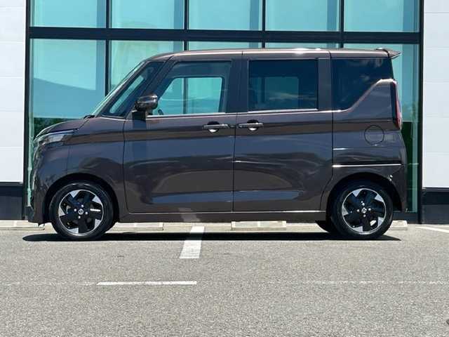 日産 ルークス HWS X プロパイロットED 和歌山県 2022(令4)年 2.3万km アッシュブラウンM プロパイロット/純正ナビ/アラウンドビューモニター/両側パワースライドドア/アイドリングストップ/純正アルミホイール/革巻きステアリング/ハーフレザーシート/プレミアムグラデーションインテリア/エマージェンシーブレーキ/コーナーセンサー/LEDヘッドライト/オートライト