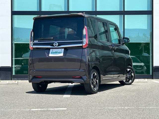 日産 ルークス HWS X プロパイロットED 和歌山県 2022(令4)年 2.3万km アッシュブラウンM プロパイロット/純正ナビ/アラウンドビューモニター/両側パワースライドドア/アイドリングストップ/純正アルミホイール/革巻きステアリング/ハーフレザーシート/プレミアムグラデーションインテリア/エマージェンシーブレーキ/コーナーセンサー/LEDヘッドライト/オートライト