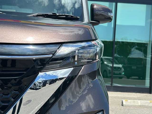 日産 ルークス HWS X プロパイロットED 和歌山県 2022(令4)年 2.3万km アッシュブラウンM プロパイロット/純正ナビ/アラウンドビューモニター/両側パワースライドドア/アイドリングストップ/純正アルミホイール/革巻きステアリング/ハーフレザーシート/プレミアムグラデーションインテリア/エマージェンシーブレーキ/コーナーセンサー/LEDヘッドライト/オートライト
