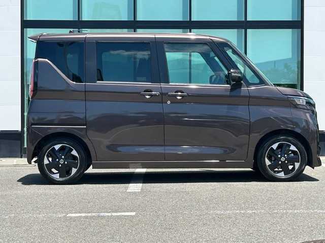 日産 ルークス HWS X プロパイロットED 和歌山県 2022(令4)年 2.3万km アッシュブラウンM プロパイロット/純正ナビ/アラウンドビューモニター/両側パワースライドドア/アイドリングストップ/純正アルミホイール/革巻きステアリング/ハーフレザーシート/プレミアムグラデーションインテリア/エマージェンシーブレーキ/コーナーセンサー/LEDヘッドライト/オートライト