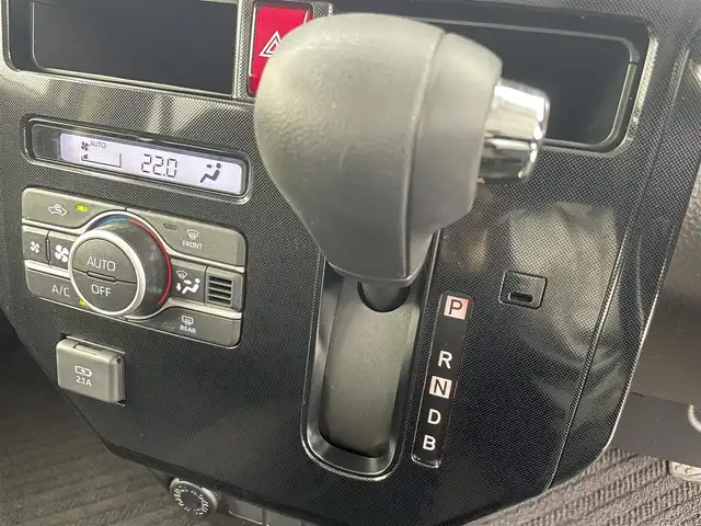 トヨタ ルーミー G－T 富山県 2020(令2)年 4.8万km パールホワイトⅢ 純正ナビ(AM/FM/BT/CD)/ワンセグTV/バックカメラ/ETC/衝突軽減ブレーキ/アイドリングストップ/横滑り防止装置/前後コーナーセンサー/両側パワースライドドア/純正フロアマット/鉄チンホイール/LEDヘッドライト/フルフラットシート/オートライト/スマートキー/スペアキー1本/プッシュスタート/取扱説明書/保証書
