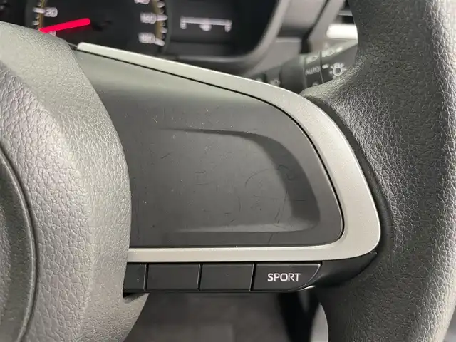 トヨタ ルーミー G－T 富山県 2020(令2)年 4.8万km パールホワイトⅢ 純正ナビ(AM/FM/BT/CD)/ワンセグTV/バックカメラ/ETC/衝突軽減ブレーキ/アイドリングストップ/横滑り防止装置/前後コーナーセンサー/両側パワースライドドア/純正フロアマット/鉄チンホイール/LEDヘッドライト/フルフラットシート/オートライト/スマートキー/スペアキー1本/プッシュスタート/取扱説明書/保証書
