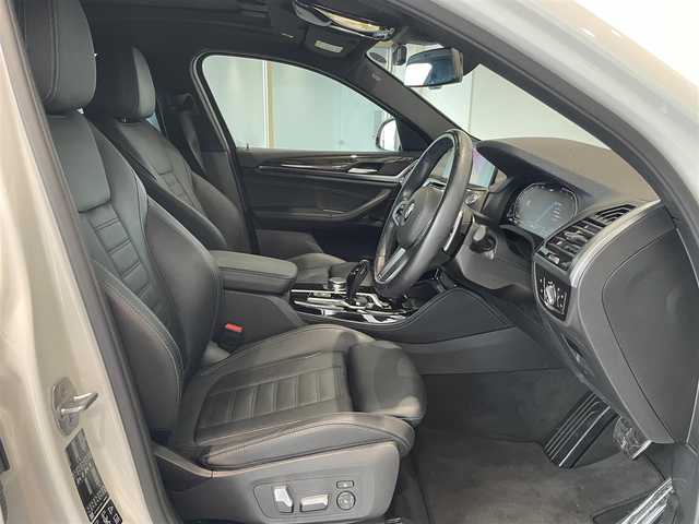 ＢＭＷ Ｘ４ xDrive 20d Mスポーツ 愛知県 2021(令3)年 3.1万km アルピンホワイトⅢ パノラミックＳ／Ｒ　/ＨＵＤ　/レザーシート　/純正ナビ　/Ｂｌｕｅｔｏｏｔｈ　/３６０度カメラ　/フルセグＴＶ　/前後シートヒーター/ＡＣＣ　/ＬＫＡ　/ＢＳＭ　/ドライブレコーダー　/ミラー型ＥＴＣ　/パワーバックドア/プッシュスタート/ウィンカーミラー/アイドリングストップ