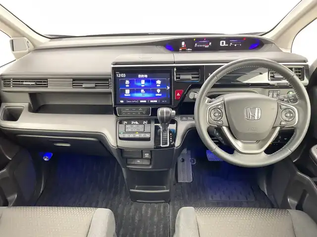 ホンダ ステップワゴン スパーダ ホンダセンシング 新潟県 2021(令3)年 3.3万km プレミアムスパークルブラックパール 4WD/ホンダセンシング/　・衝突被害軽減システム/　・アダプティブクルーズコントロール/　・路外逸脱抑制機能/　・誤発進抑制機能/わくわくゲート/純正9インチナビ/　（フルセグTV/BT/CD/DVD/USB/AM/FM//　AppleCarPlay）/バックカメラ/両側パワースライドドア/LEDオートライト/純正16インチアルミホイール/アイドリングストップ/USBポート/スマートキー/ETC2.0