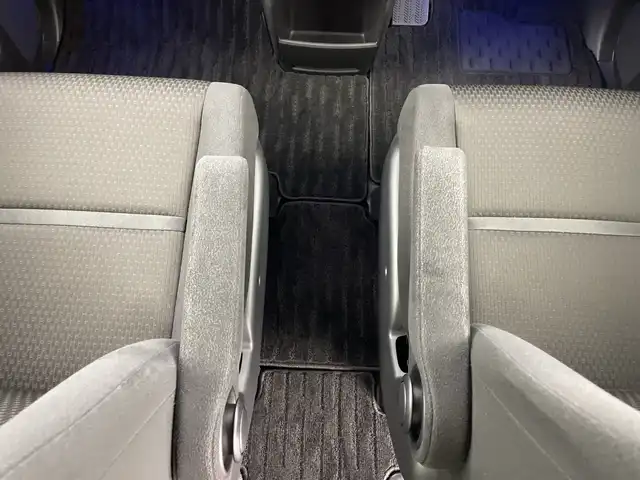 ホンダ ステップワゴン スパーダ ホンダセンシング 新潟県 2021(令3)年 3.3万km プレミアムスパークルブラックパール 4WD/ホンダセンシング/　・衝突被害軽減システム/　・アダプティブクルーズコントロール/　・路外逸脱抑制機能/　・誤発進抑制機能/わくわくゲート/純正9インチナビ/　（フルセグTV/BT/CD/DVD/USB/AM/FM//　AppleCarPlay）/バックカメラ/両側パワースライドドア/LEDオートライト/純正16インチアルミホイール/アイドリングストップ/USBポート/スマートキー/ETC2.0