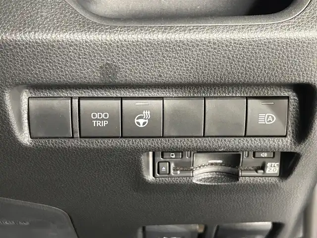 トヨタ ＲＡＶ４ アドベンチャー オフロードPKGⅡ 佐賀県 2025(令7)年 1.5万km グレーメタリック 純正10.5インチディスプレイオーディオ/フルセグ/Bluetooth/デジタルインナーミラー/ビルトインETC2.0 /ドライブレコーダー/運転席パワーシート/運転席メモリーシート/運転席・助手席シートベンチレーション/ハンドルヒーター/電動リアゲート/トヨタセーフティーセンス/追従型クルーズコントロール/プリクラッシュセーフティー/ブラインドスポットモニター/レーントレーシングアシスト/パーキングサポートアシスト/コーナーセンサー/純正フロアマット/純正18インチアルミホイール