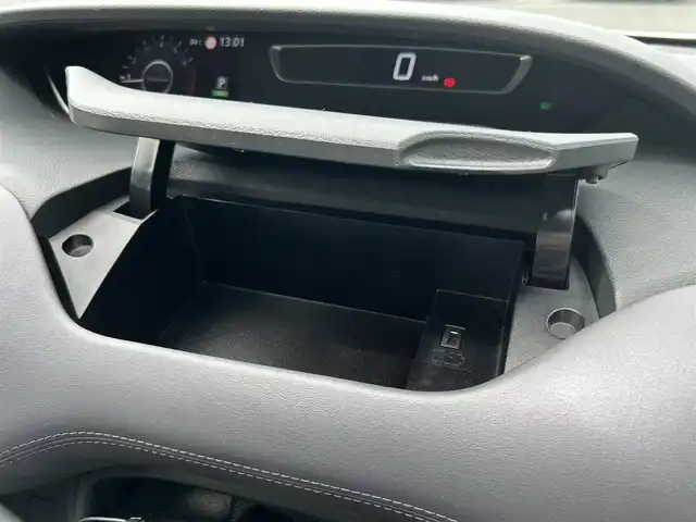 日産 セレナ ハイウェイスター V 愛媛県 2020(令2)年 2.6万km ブリリアントホワイトパール 純正10インチナビ/・Bluetooth/・CD/DVD/フルセグテレビ/アラウンドビューカメラ/ビルドインETC/両側パワースライドドア/インテリジェントルームミラー/ドライブレコーダー/プロパイロット/衝突軽減ブレーキ/レーンキープアシスト/道路標識・速度標識表示/オートライト/LEDヘッドライト/純正16インチAW/アイドリングストップ/ドアバイザー/プッシュスタート/取扱説明書