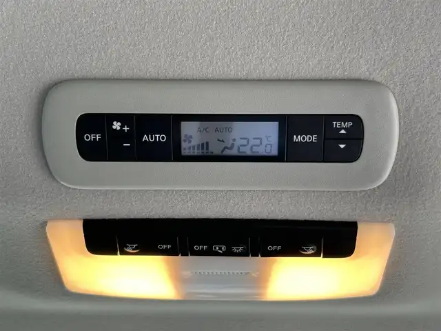 日産 セレナ ハイウェイスター V 愛媛県 2020(令2)年 2.6万km ブリリアントホワイトパール 純正10インチナビ/・Bluetooth/・CD/DVD/フルセグテレビ/アラウンドビューカメラ/ビルドインETC/両側パワースライドドア/インテリジェントルームミラー/ドライブレコーダー/プロパイロット/衝突軽減ブレーキ/レーンキープアシスト/道路標識・速度標識表示/オートライト/LEDヘッドライト/純正16インチAW/アイドリングストップ/ドアバイザー/プッシュスタート/取扱説明書