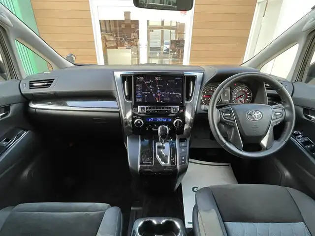 トヨタ アルファード S Aパッケージ 宮崎県 2019(令1)年 8.3万km ブラック ALPINE11インチナビ（フルセグTV/CD/DVD/BT/USB）/ツインムーンルーフ/モデリスタエアロ/モデリスタマフラー/インテリジェントクリアランスソナー/フリップダウンモニター/レーダークルーズコントロール/両側パワースライドドア/ETC/バックカメラ/ブラインドスポットモニター/レーントレーシングアシスト/パーキングサポートブレーキ/プリクラッシュセーフティ/オートライト/オートハイビーム/LEDヘッドライト/フォグランプ/プッシュスタート/スマートキー/純正18インチAW