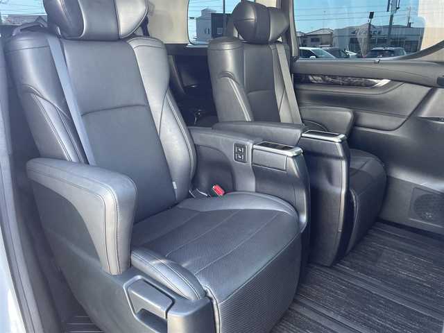 トヨタ アルファード S Cパッケージ 茨城県 2020(令2)年 6.6万km ホワイトパールクリスタルシャイン 純正ナビ/【AM・FM・DVD・SD・USB・BT・TV】/MT付/レーダークルコン/ETC2.0/全方位カメラ/前方ドラレコ/オットマン/ウォークスルー/シートメモリ/エアシート/純フロア/純アルミ/両側パワスラ/モデリスタエアロ/100V充電/USB入力端子/フリップダウン/デジタルインナーミラー/BMS/ブレーキホールド/LED/パワーシート/ステリモ/JBLプレミアムサウンド