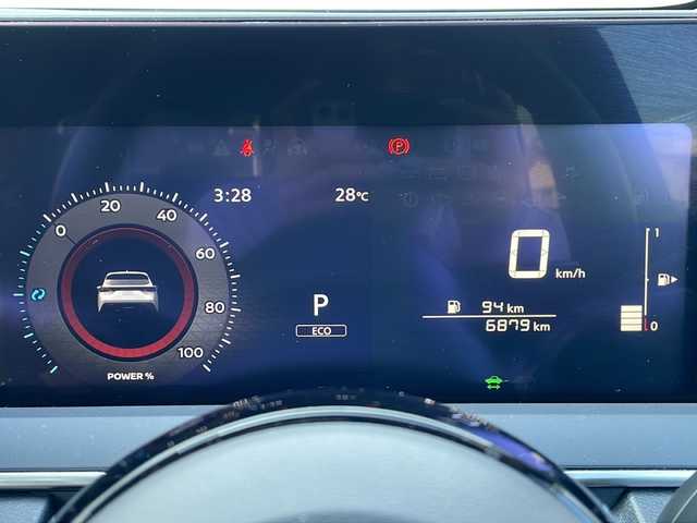 日産 ノート X 三重県 2021(令3)年 0.7万km オーロラフレアブルーパール 純正ナビ（AM/FM/TV）/全周囲モニター/フルセグTV/コーナーセンサー/前方ドライブレコーダー/ハンドル支援/デジタルインナーミラー/ビルトインETC2.0 /ワイヤレス充電器/ステアリングリモコン/スペアキー/レーダークルーズコントロール/USB・タイプC給電ポート/純正ホイールキャップ/電子パーキング/電動格納ミラー/禁煙車