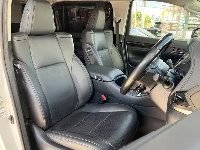 トヨタ ヴェルファイア Z Gエディション 神奈川県 2018(平30)年 7.7万km ホワイトパールクリスタルシャイン ワンオーナー/新車保証書/取扱説明書/レザーシート/サンルーフ/モデリスタエアロ/3眼LEDヘッドライト/トヨタセーフティセンス/・レーンレーシングアシスト/・クリアランスソナー/・プリクラッシュセーフティ/・ロードサインアシスト/・レーダークルーズコントロール（全車速追従機能付き）/・オートマチックハイビーム/純正ナビ・フルセグTV/CD・DVDビデオ・Bluetooth/HDMI・USB・SD/バックカメラ/デジタルインナーミラー/純正フリップダウンモニター/ビルトインETC2.0/前席パワーシート/前席快適温熱シート/助手席・後席電動オットマン/後席エグゼクティブパワーシート/両側パワースライドドア/パワーバックドア/ステアリングスイッチ/サンシェード/純正18インチアルミホイール/ドアバイザー/フロアーマット