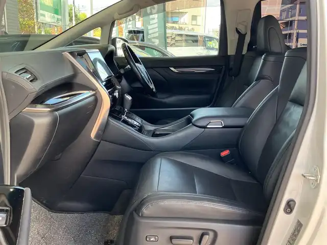 トヨタ ヴェルファイア Z Gエディション 神奈川県 2018(平30)年 7.7万km ホワイトパールクリスタルシャイン ワンオーナー/新車保証書/取扱説明書/レザーシート/サンルーフ/モデリスタエアロ/3眼LEDヘッドライト/トヨタセーフティセンス/・レーンレーシングアシスト/・クリアランスソナー/・プリクラッシュセーフティ/・ロードサインアシスト/・レーダークルーズコントロール（全車速追従機能付き）/・オートマチックハイビーム/純正ナビ・フルセグTV/CD・DVDビデオ・Bluetooth/HDMI・USB・SD/バックカメラ/デジタルインナーミラー/純正フリップダウンモニター/ビルトインETC2.0/前席パワーシート/前席快適温熱シート/助手席・後席電動オットマン/後席エグゼクティブパワーシート/両側パワースライドドア/パワーバックドア/ステアリングスイッチ/サンシェード/純正18インチアルミホイール/ドアバイザー/フロアーマット