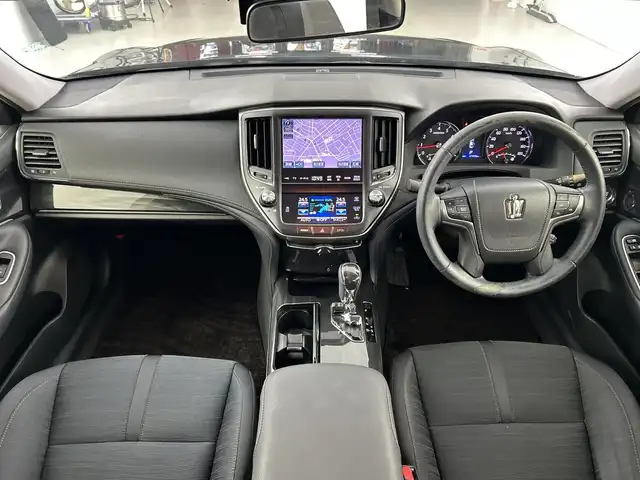 トヨタ クラウン アスリート S 愛知県 2013(平25)年 4.2万km プレシャスブラックパール 禁煙車/純正8インチナビ/（CD/DVD/Bluetooth/フルセグTV/HDD)/バックカメラ/コーナーセンサー/クルーズコントロール/ドライブレコーダー/ETC/パワーシート/純正18インチアルミホイール/純正フロアマット/横滑り防止装置/オートライト/オートエアコン/HIDヘッドライト/スマートキー/スペアキー有/プッシュスタート/電動格納ミラー