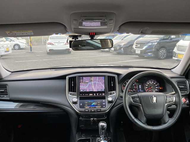 トヨタ クラウン アスリート S 岐阜県 2013(平25)年 4.2万km プレシャスブラックパール 登録時走行距離：41933km/禁煙車/純正8インチナビ/（CD/DVD/Bluetooth/フルセグTV/HDD)/バックカメラ/コーナーセンサー/クルーズコントロール/ドライブレコーダー/ETC/パワーシート/純正18インチアルミホイール/純正フロアマット/横滑り防止装置/オートライト/オートエアコン/HIDヘッドライト/スマートキー/スペアキー有/プッシュスタート/電動格納ミラー