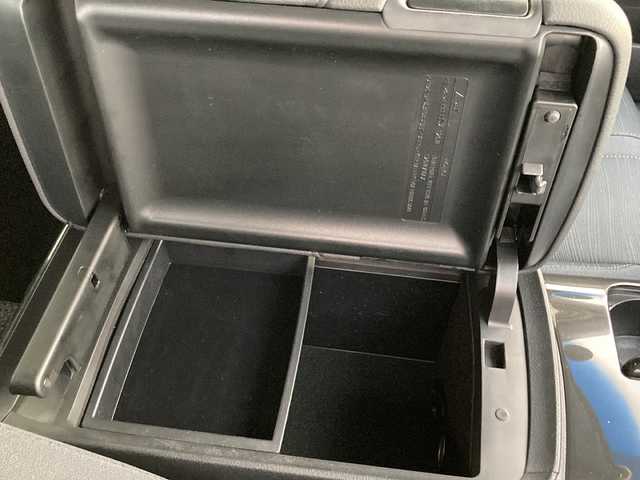 トヨタ クラウン アスリート S 岐阜県 2013(平25)年 4.2万km プレシャスブラックパール 登録時走行距離：41933km/禁煙車/純正8インチナビ/（CD/DVD/Bluetooth/フルセグTV/HDD)/バックカメラ/コーナーセンサー/クルーズコントロール/ドライブレコーダー/ETC/パワーシート/純正18インチアルミホイール/純正フロアマット/横滑り防止装置/オートライト/オートエアコン/HIDヘッドライト/スマートキー/スペアキー有/プッシュスタート/電動格納ミラー