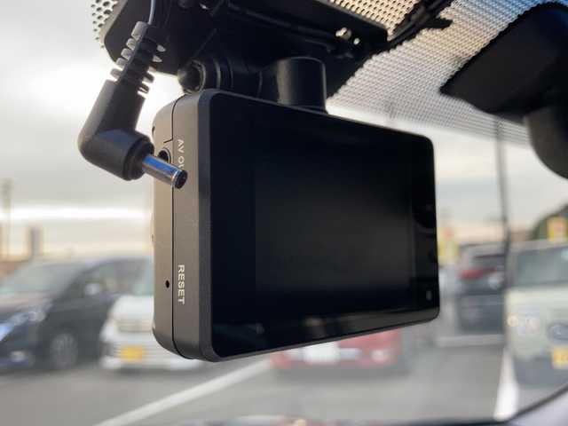 トヨタ クラウン アスリート S 岐阜県 2013(平25)年 4.2万km プレシャスブラックパール 登録時走行距離：41933km/禁煙車/純正8インチナビ/（CD/DVD/Bluetooth/フルセグTV/HDD)/バックカメラ/コーナーセンサー/クルーズコントロール/ドライブレコーダー/ETC/パワーシート/純正18インチアルミホイール/純正フロアマット/横滑り防止装置/オートライト/オートエアコン/HIDヘッドライト/スマートキー/スペアキー有/プッシュスタート/電動格納ミラー