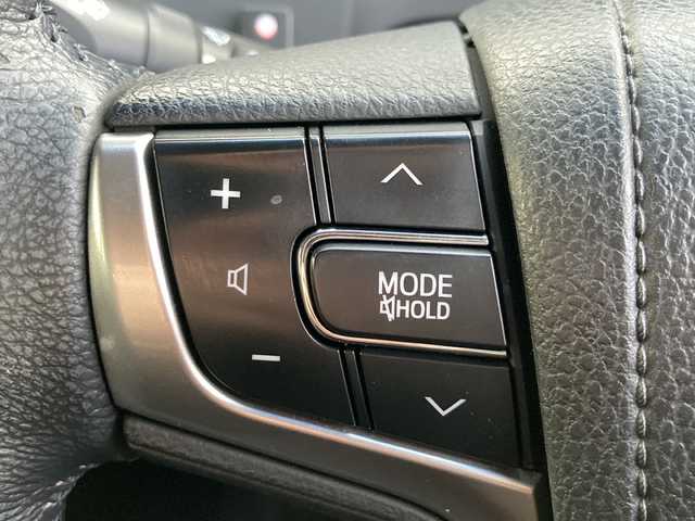 トヨタ クラウン アスリート S 岐阜県 2013(平25)年 4.2万km プレシャスブラックパール 登録時走行距離：41933km/禁煙車/純正8インチナビ/（CD/DVD/Bluetooth/フルセグTV/HDD)/バックカメラ/コーナーセンサー/クルーズコントロール/ドライブレコーダー/ETC/パワーシート/純正18インチアルミホイール/純正フロアマット/横滑り防止装置/オートライト/オートエアコン/HIDヘッドライト/スマートキー/スペアキー有/プッシュスタート/電動格納ミラー