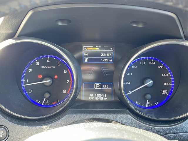 スバル アウトバック リミテッド 新潟県 2015(平27)年 7.2万km クリスタルブラックシリカ 4WD/純正HDDナビ:CN-LR800D/バックカメラ/レーダークルーズコントロール/ステアリングスイッチ/レザーシート/前席パワーシート/全席シートヒーター/運転席メモリーシート/電動リアゲート/ステアリングスイッチ/パドルシフト/LEDヘッドライト/ルーフレール