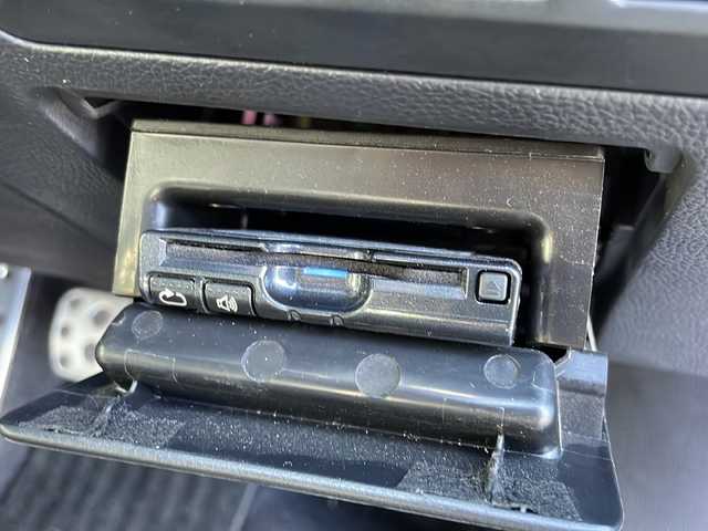 スバル アウトバック リミテッド 新潟県 2015(平27)年 7.2万km クリスタルブラックシリカ 4WD/純正HDDナビ:CN-LR800D/バックカメラ/レーダークルーズコントロール/ステアリングスイッチ/レザーシート/前席パワーシート/全席シートヒーター/運転席メモリーシート/電動リアゲート/ステアリングスイッチ/パドルシフト/LEDヘッドライト/ルーフレール