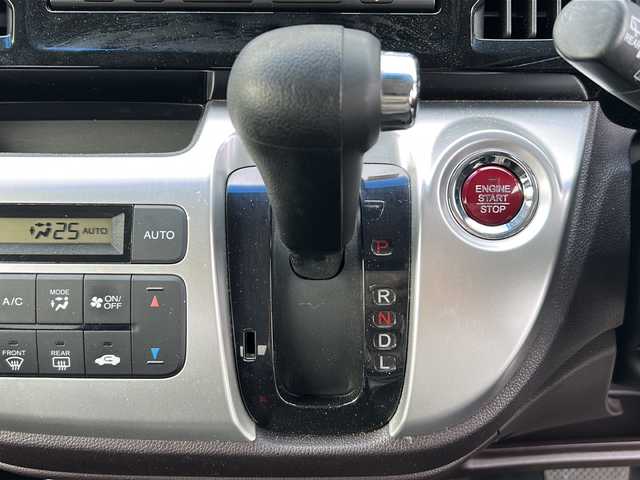 ホンダ Ｎ ＷＧＮ カスタム G Aパッケージ 茨城県 2014(平26)年 5.5万km ポリッシュドメタルメタリック ワンオーナー/純正ナビ（Gathers　VXM-145C）/衝突被害軽減システム（CTBA）/クルーズコントロール/オートライト/HIDヘッドライト/フルフラットシート/スマートキー/スペアキー1本/ダブル＋サイドエアバッグ/カーテンエアバック/ハーフレザーシート/純正フロアマット/オートエアコン/純正14inアルミホイール