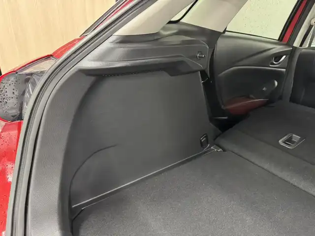 マツダ ＣＸ－３ XD ツーリング 三重県 2015(平27)年 5.9万km ソウルレッドプレミアムメタリック 1.5L ディーゼルターボ/2WD/MTモード付フロア6AT/BOSEサウンドシステム/純正 7インチナビ/（FM/AM/aha/Stitcher/Bluetooth/USB/【OP】CD/AUX/DVD/TV）/バックカメラ/ドライブレコーダー 前方/ETC/安全/・スマートシティブレーキサポート（SCBS）/・ブラインドスポットモニタリング（BSM：リヤクロストラフィックアラート機能付）/・AT誤発進抑制制御/・TRC　トラクションコントロールシステム/装備/・クルーズコントロール/・ハーフレザーシート/・オートエアコン/・オートライト/・LED ヘッドライト/・レインセンサーワイパー（オートフロントワイパー）/・パドルシフト/・ステアリングスイッチ/・プッシュスタート/・純正18inAW/・保/取/・予備スマートキーx1/など