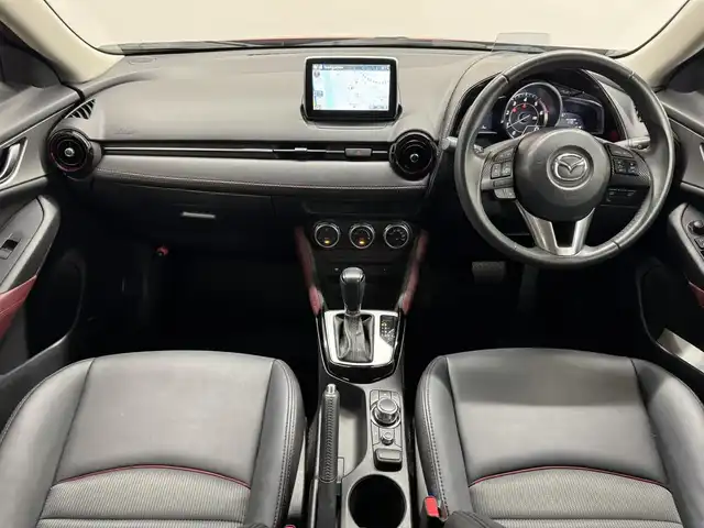 マツダ ＣＸ－３ XD ツーリング 三重県 2015(平27)年 5.9万km ソウルレッドプレミアムメタリック 1.5L ディーゼルターボ/2WD/MTモード付フロア6AT/BOSEサウンドシステム/純正 7インチナビ/（FM/AM/aha/Stitcher/Bluetooth/USB/【OP】CD/AUX/DVD/TV）/バックカメラ/ドライブレコーダー 前方/ETC/安全/・スマートシティブレーキサポート（SCBS）/・ブラインドスポットモニタリング（BSM：リヤクロストラフィックアラート機能付）/・AT誤発進抑制制御/・TRC　トラクションコントロールシステム/装備/・クルーズコントロール/・ハーフレザーシート/・オートエアコン/・オートライト/・LED ヘッドライト/・レインセンサーワイパー（オートフロントワイパー）/・パドルシフト/・ステアリングスイッチ/・プッシュスタート/・純正18inAW/・保/取/・予備スマートキーx1/など