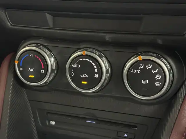 マツダ ＣＸ－３ XD ツーリング 三重県 2015(平27)年 5.9万km ソウルレッドプレミアムメタリック 1.5L ディーゼルターボ/2WD/MTモード付フロア6AT/BOSEサウンドシステム/純正 7インチナビ/（FM/AM/aha/Stitcher/Bluetooth/USB/【OP】CD/AUX/DVD/TV）/バックカメラ/ドライブレコーダー 前方/ETC/安全/・スマートシティブレーキサポート（SCBS）/・ブラインドスポットモニタリング（BSM：リヤクロストラフィックアラート機能付）/・AT誤発進抑制制御/・TRC　トラクションコントロールシステム/装備/・クルーズコントロール/・ハーフレザーシート/・オートエアコン/・オートライト/・LED ヘッドライト/・レインセンサーワイパー（オートフロントワイパー）/・パドルシフト/・ステアリングスイッチ/・プッシュスタート/・純正18inAW/・保/取/・予備スマートキーx1/など